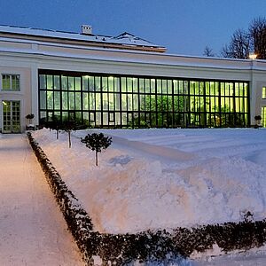 Der Mirabellgarten im Winte, bedeckt mit viel Schnee