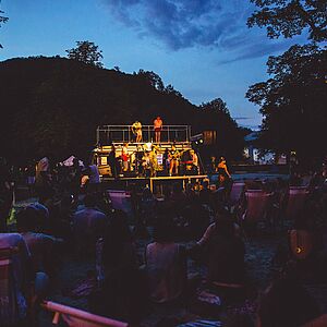 Kino und Konzerte