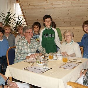 Alt & Jung-Begegnung im Seniorenheim