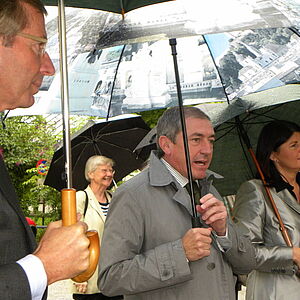 Benennung des Dr.-Josef-Klaus-Platz