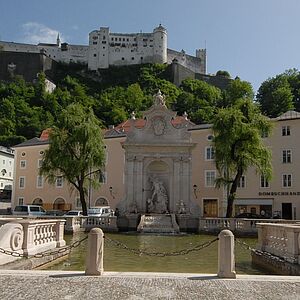 Aussblick vpm Kapitelplatz auf die Festung