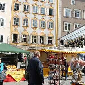 der Grünmarkt am Universitätsplatz