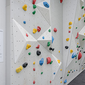 Erste öffentliche Boulderwand in der Stadt