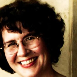 Faye Passow: Gastkünstlerin im Stadt-Atelier
