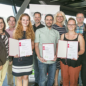Gruppenbild mit  Jury und Preisträger*innen