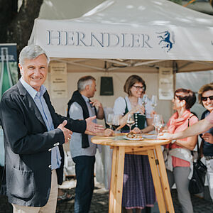 Winzermarkt ist eröffnet