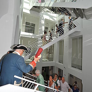 Lichthof mit skulpturalem Stiegenhaus