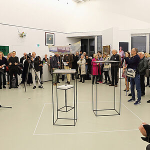 Foto von der Ausstellungseröffnung in der Stadtgalerie Lehen