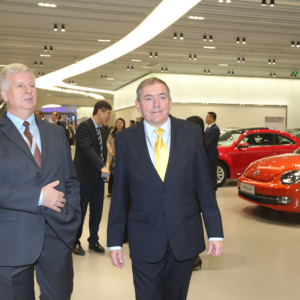 Wolfgang Eisl, Heinz Schaden, VW-Projekt in Peking