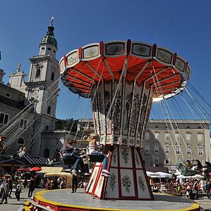 Das Kettenkarusell am Rupertikirtag