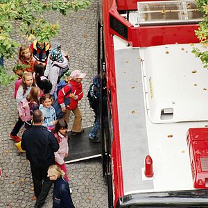 Volksschule Liefering auf Info-Tour: