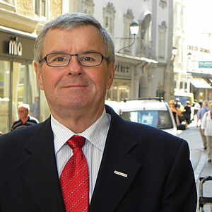 Mr. Altstadt