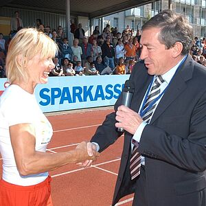 Bürgermeister Schaden dankt Initiatorin Rita Graf