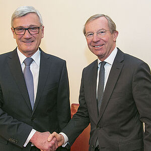Angelobung zum neuen Bürgermeister:
