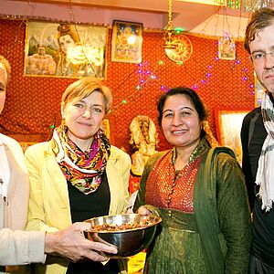 Freundlicher Empfang im Hindu Tempel in Lehen: