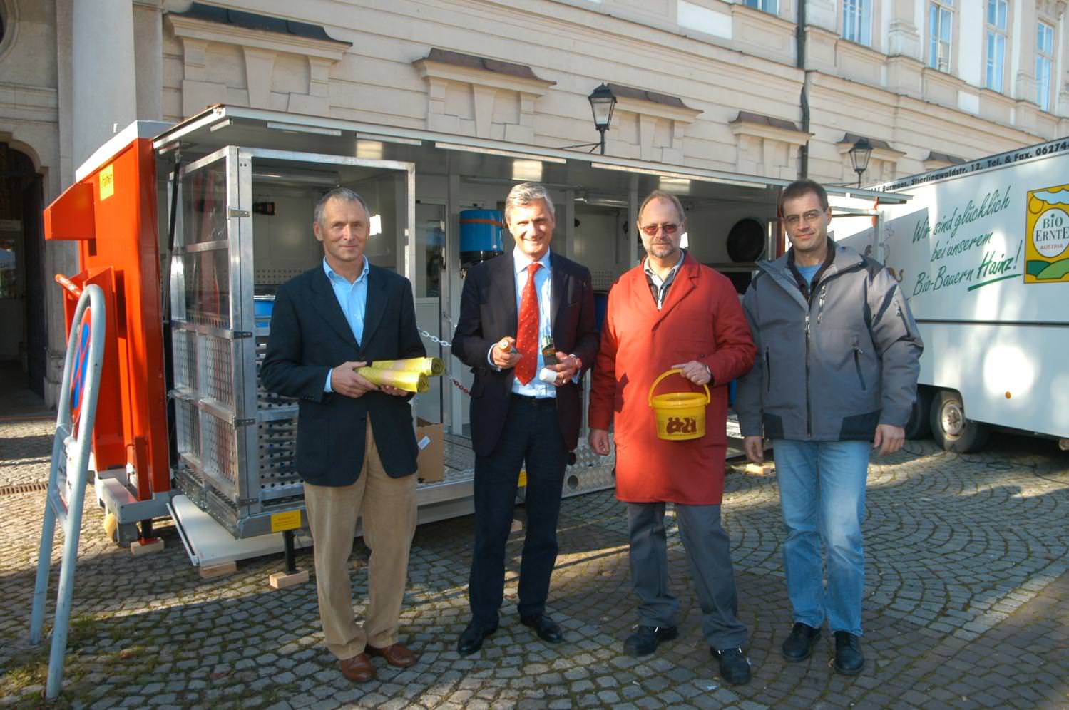 1. Betriebstag für Problemstoff-Sammelstelle 1. Betriebstag für Problemstoff-Sammelstelle