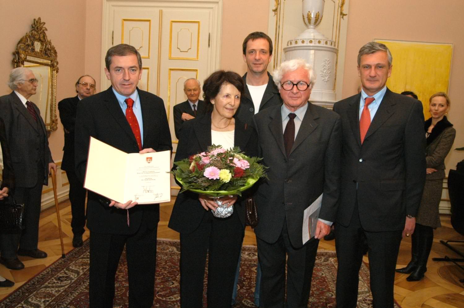 Ring der Stadt für Archiktekt Garstenauer Ring der Stadt für Archiktekt Garstenauer