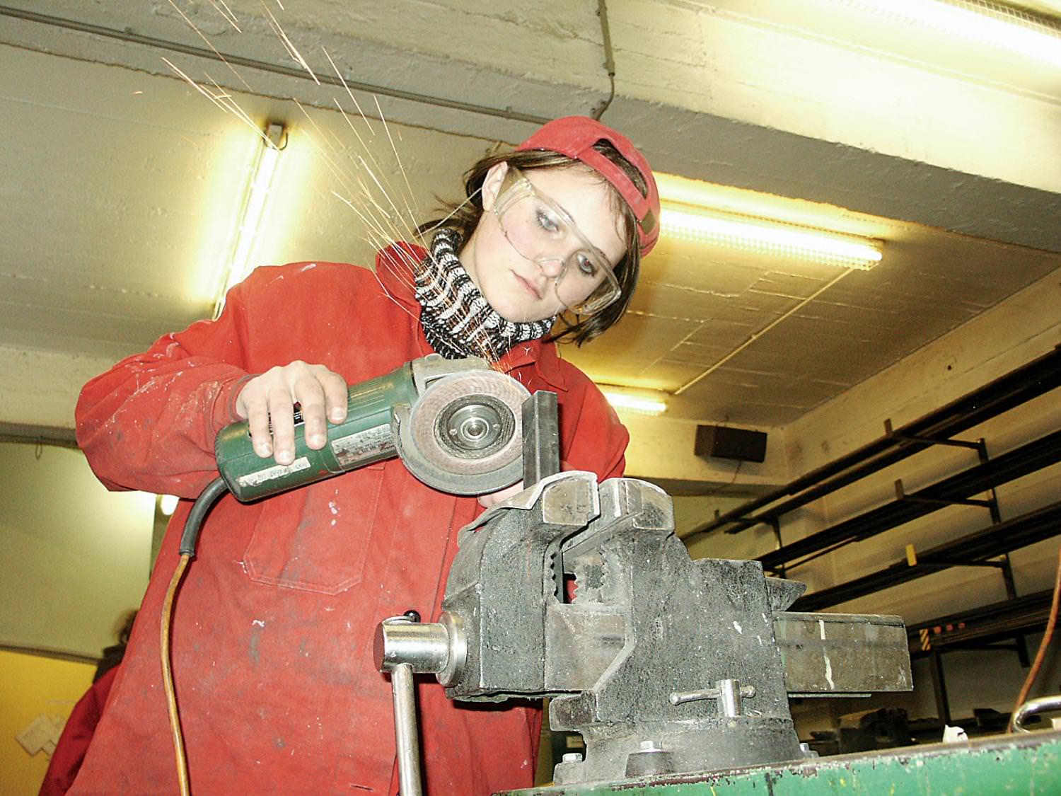 Meet - Mädchen entdecken EDV und Technik Meet - Mädchen entdecken EDV und Technik