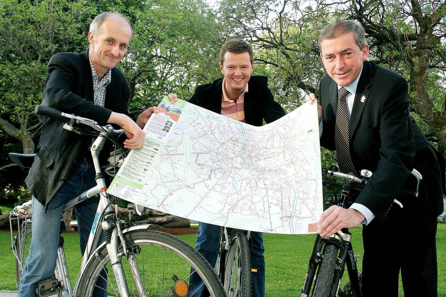 Stolz auf neuen Radplan. Stolz auf neuen Radplan.