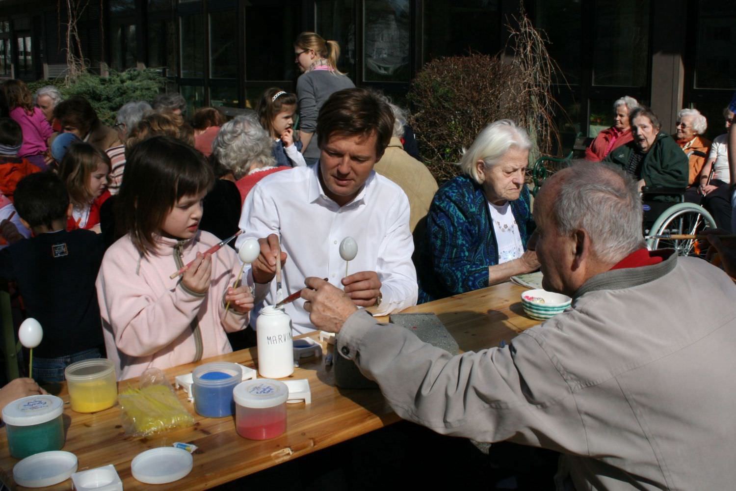 Österliches Werken mit Kindern und SeniorInnen