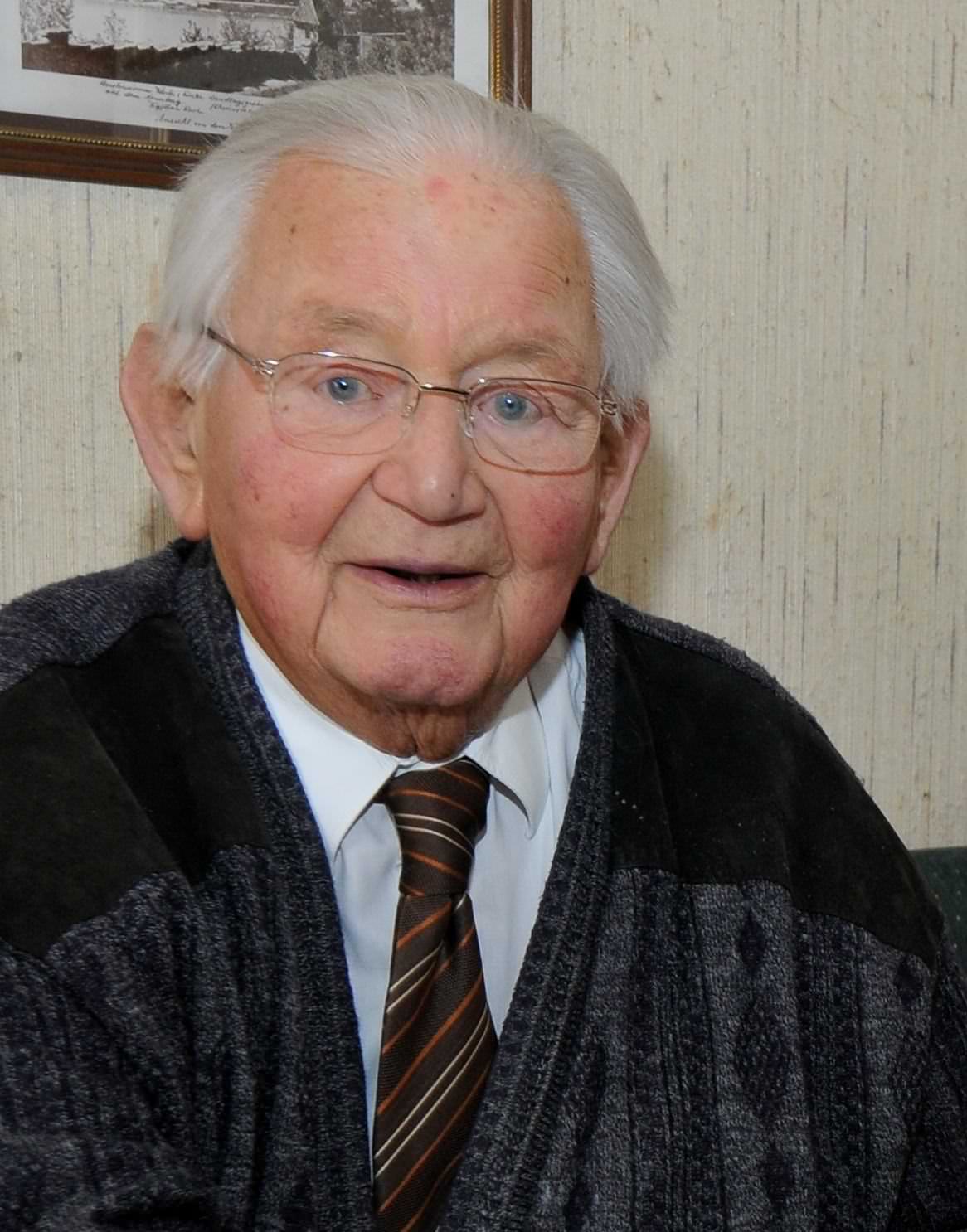 Alt-Magistratsdirektor Dr. Herbert Meister Alt-Magistratsdirektor Dr. Herbert Meister