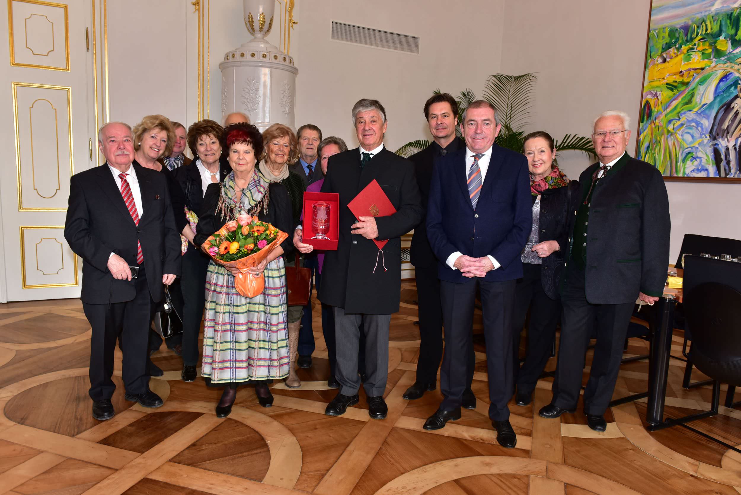 Ehrenbecher der Stadt für Agilo Dangl. Ehrenbecher der Stadt für Agilo Dangl.