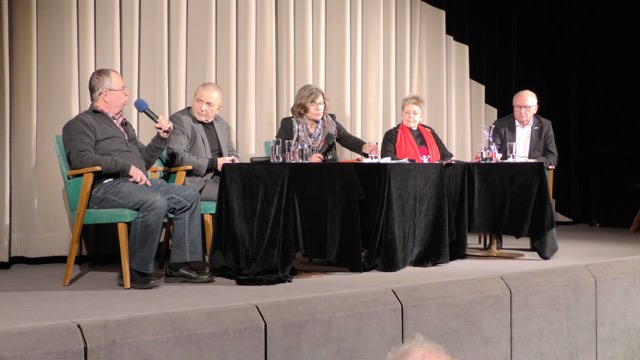"Ein Weg aus der Armut": Stadt:Dialog und Premiere "Ein Weg aus der Armut": Stadt:Dialog und Premiere