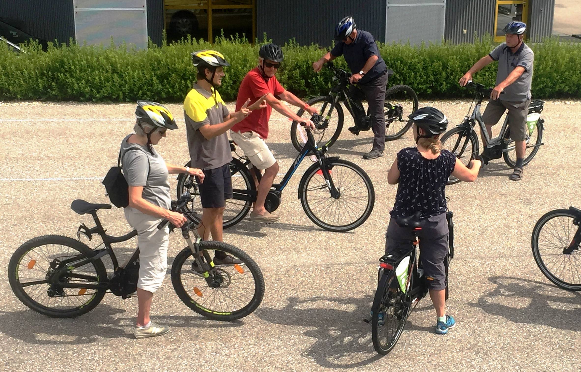 Gratis-E-Bike-Fahrtraining im Schlosshof Mirabell Gratis-E-Bike-Fahrtraining im Schlosshof Mirabell