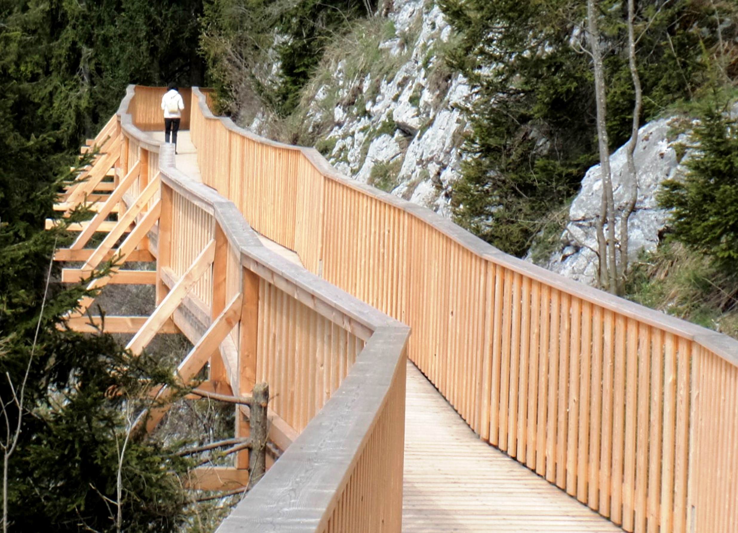 Kurze Anhaltungen am Hausersteg möglich: Kurze Anhaltungen am Hausersteg möglich: