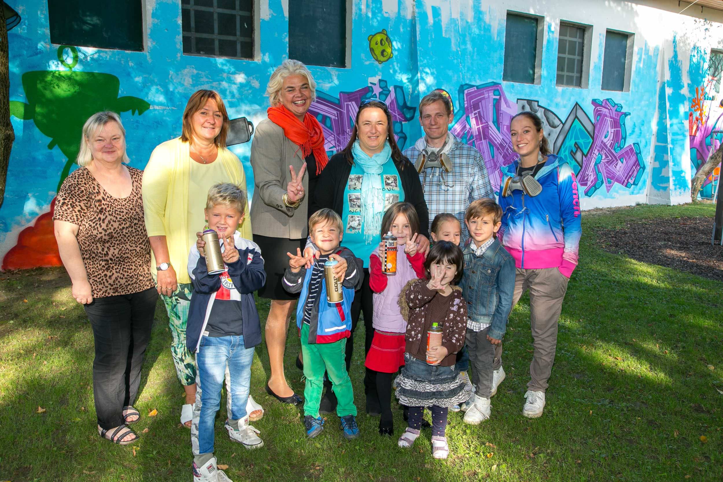 Sehr cool: Graffito ziert Wand im Kindergarten