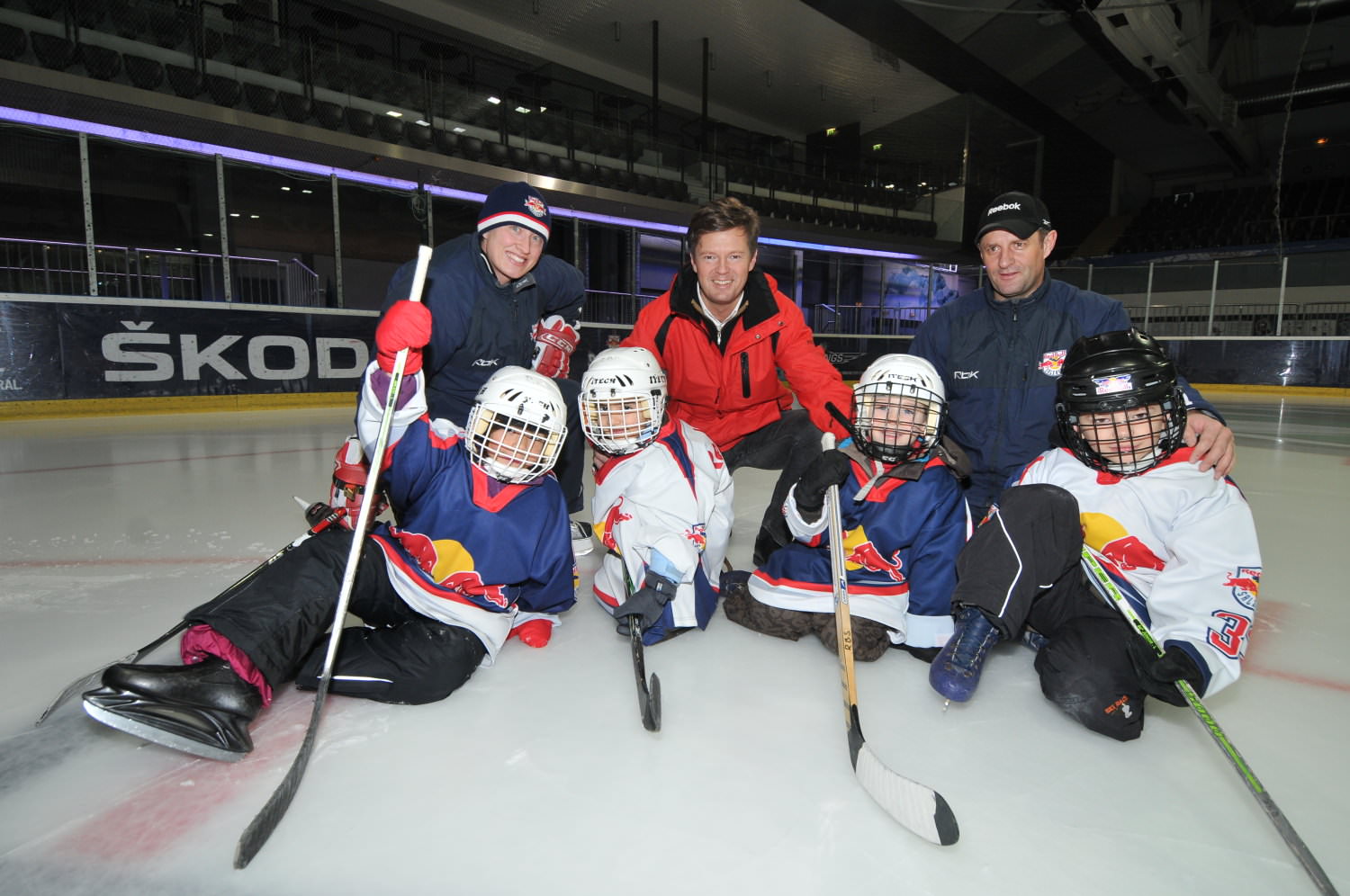 Spielerisch Eishockey ausprobieren Spielerisch Eishockey ausprobieren