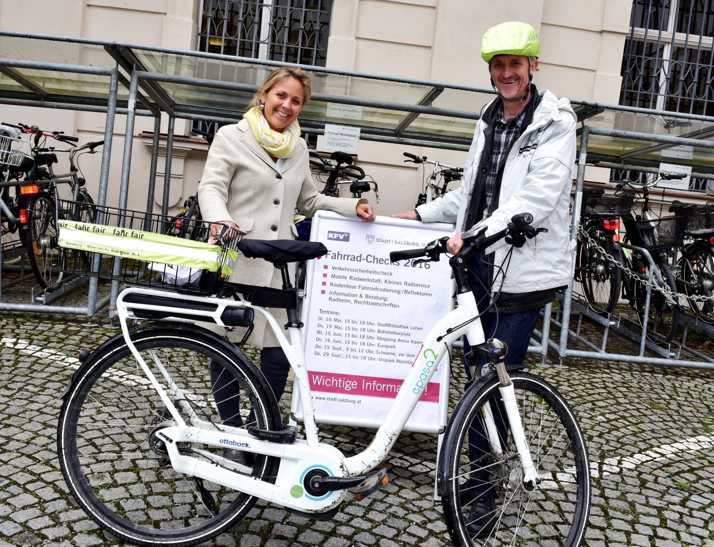Überprüfung und Reparaturservice für Fahrräder Überprüfung und Reparaturservice für Fahrräder