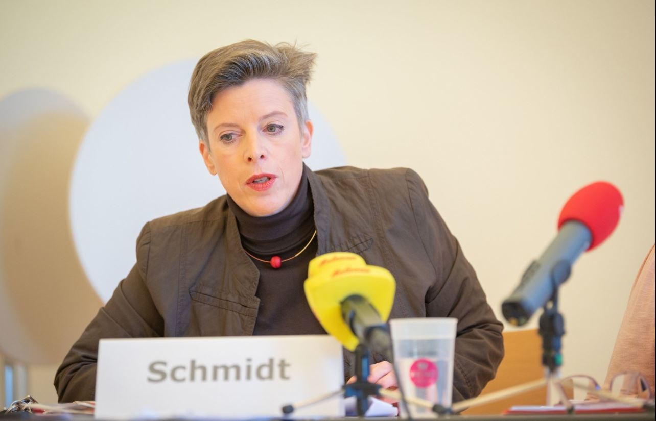 Frauenbeauftragte der Stadt Salzburg Mag. Alexandra Schmidt Frauenbeauftragte der Stadt Salzburg Mag. Alexandra Schmidt.