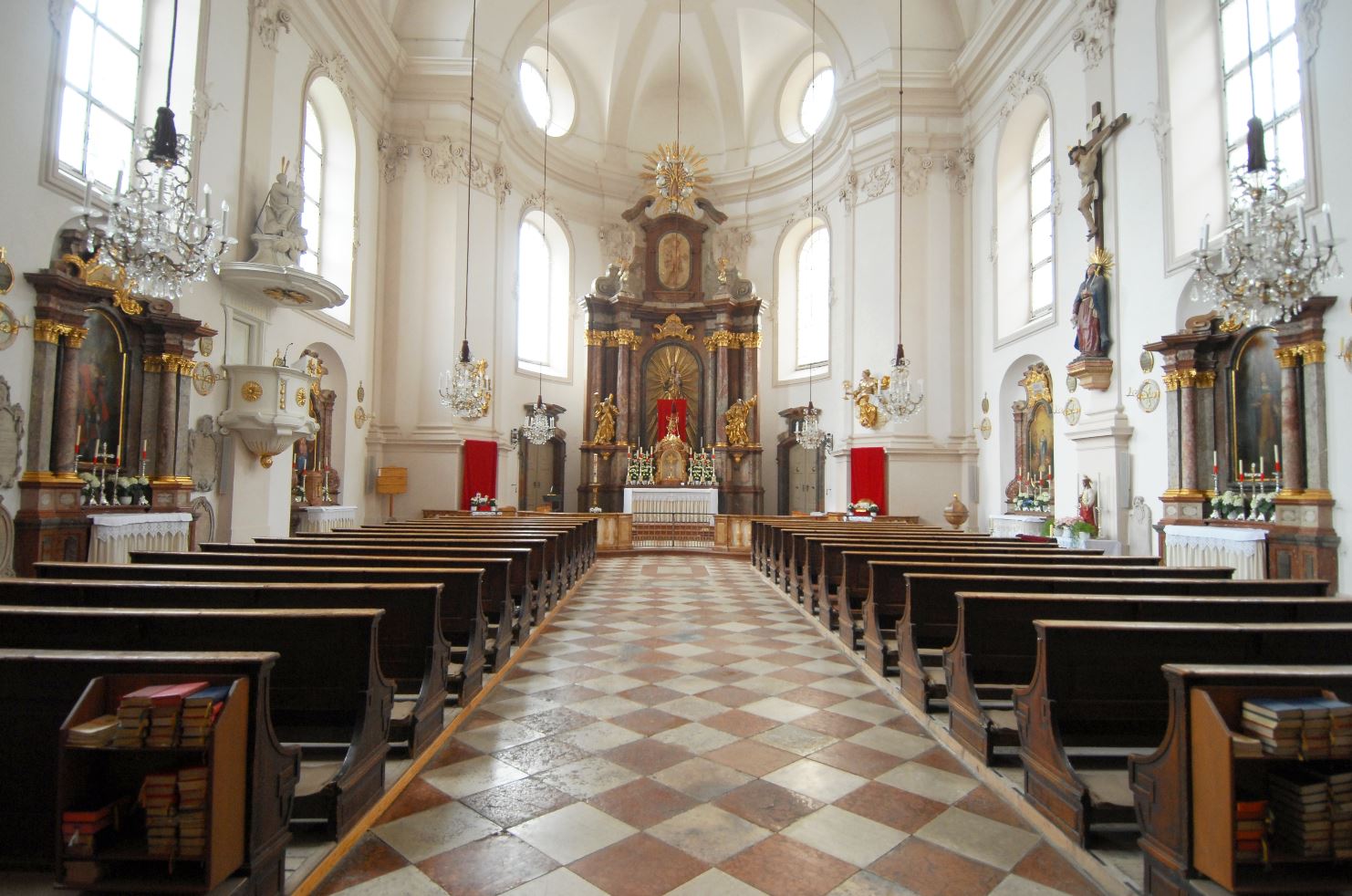 Die Innenansicht der Sebastianskirche.