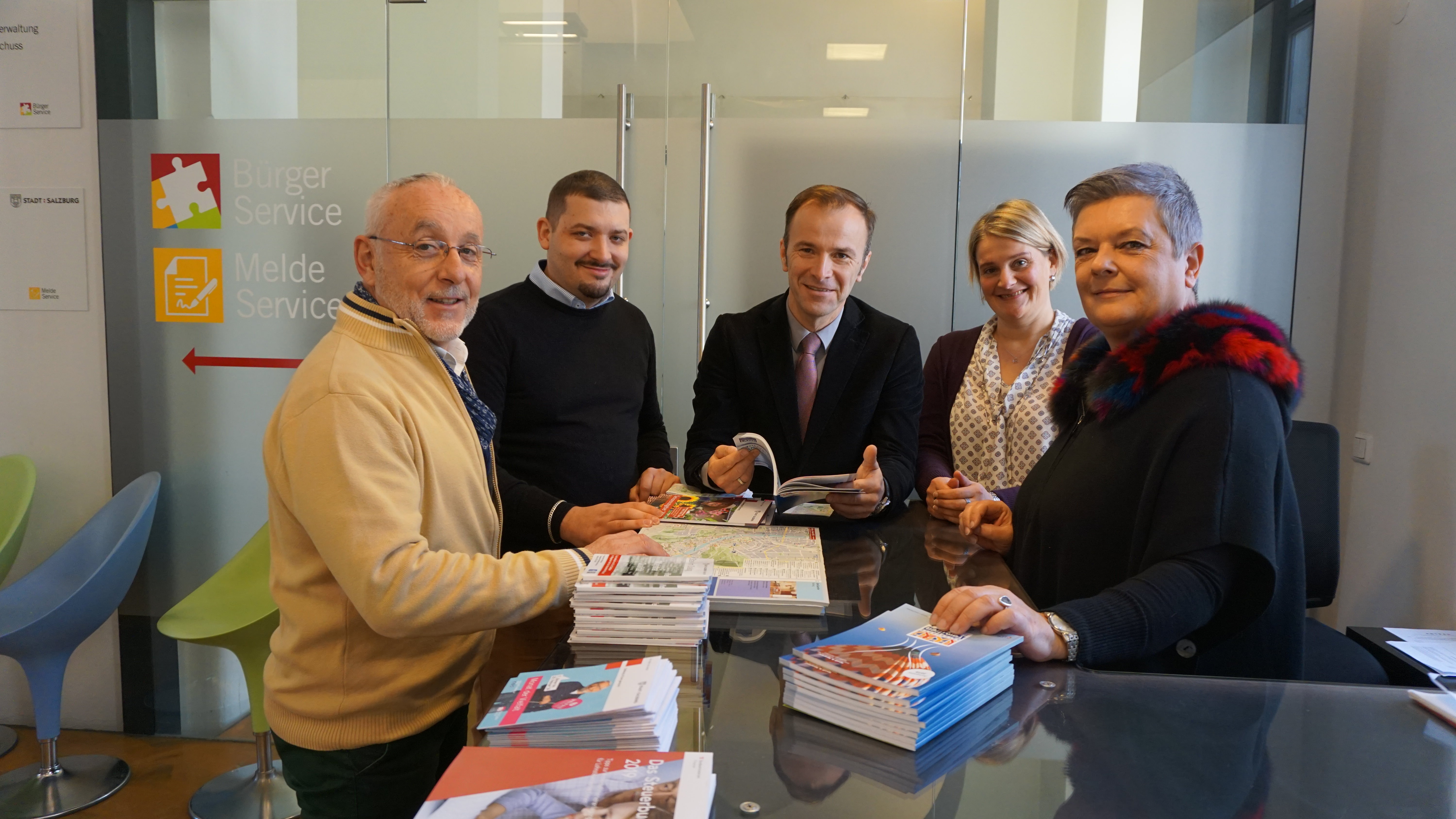 Bürgerservice Team mit Ressortchef Bürgerservice Team mit Ressortchef