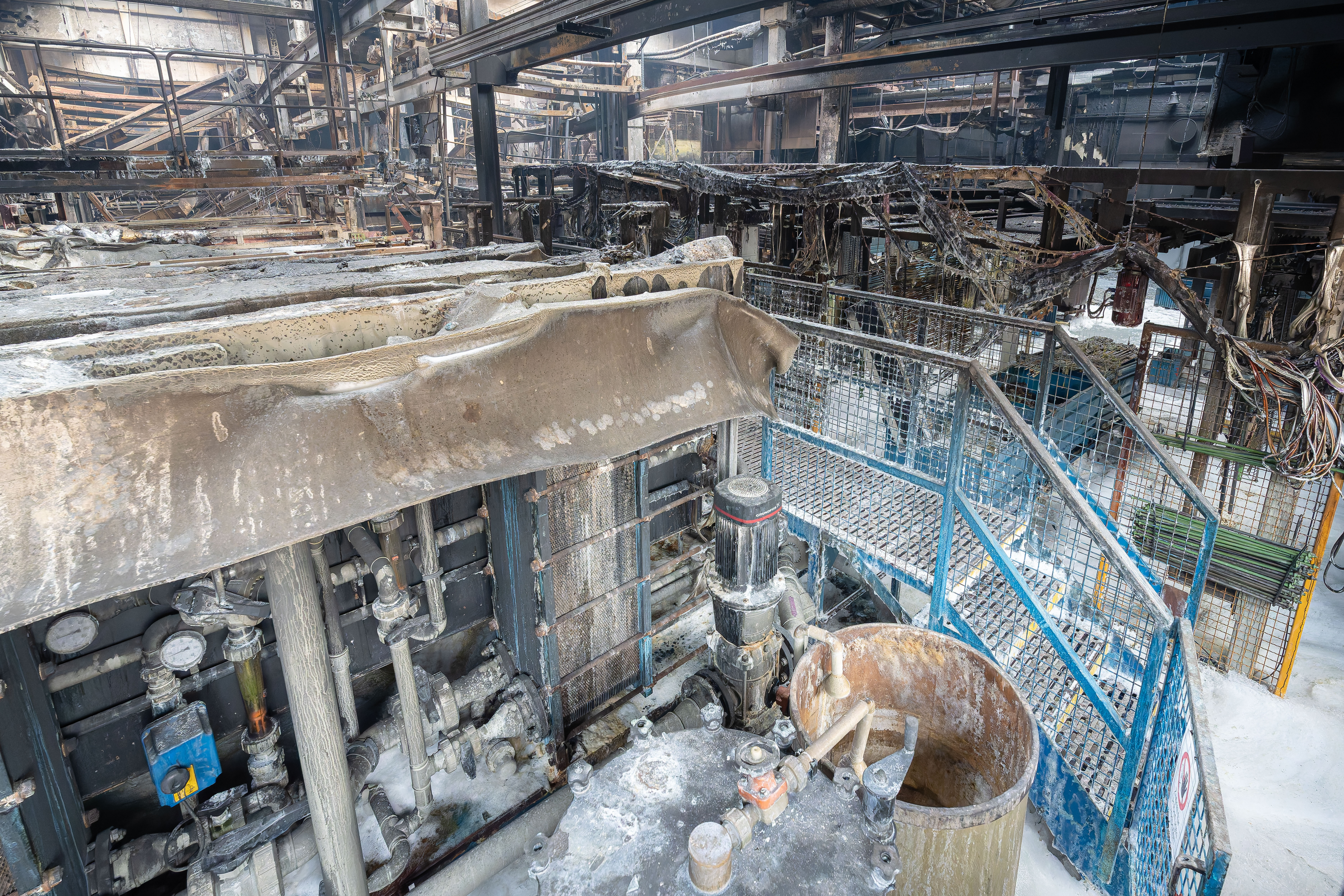 Feuer wütete bei Maco: Ausgebrannte Produktionshalle Maco