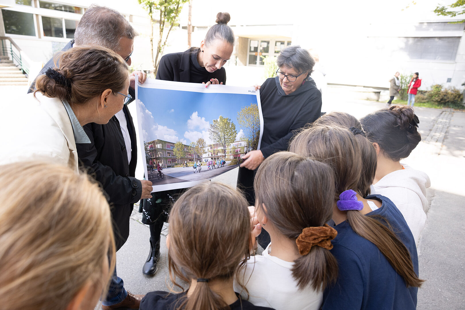 Der Neubeu der Volksschule Lehen gefällt besonders auch den Kindern!