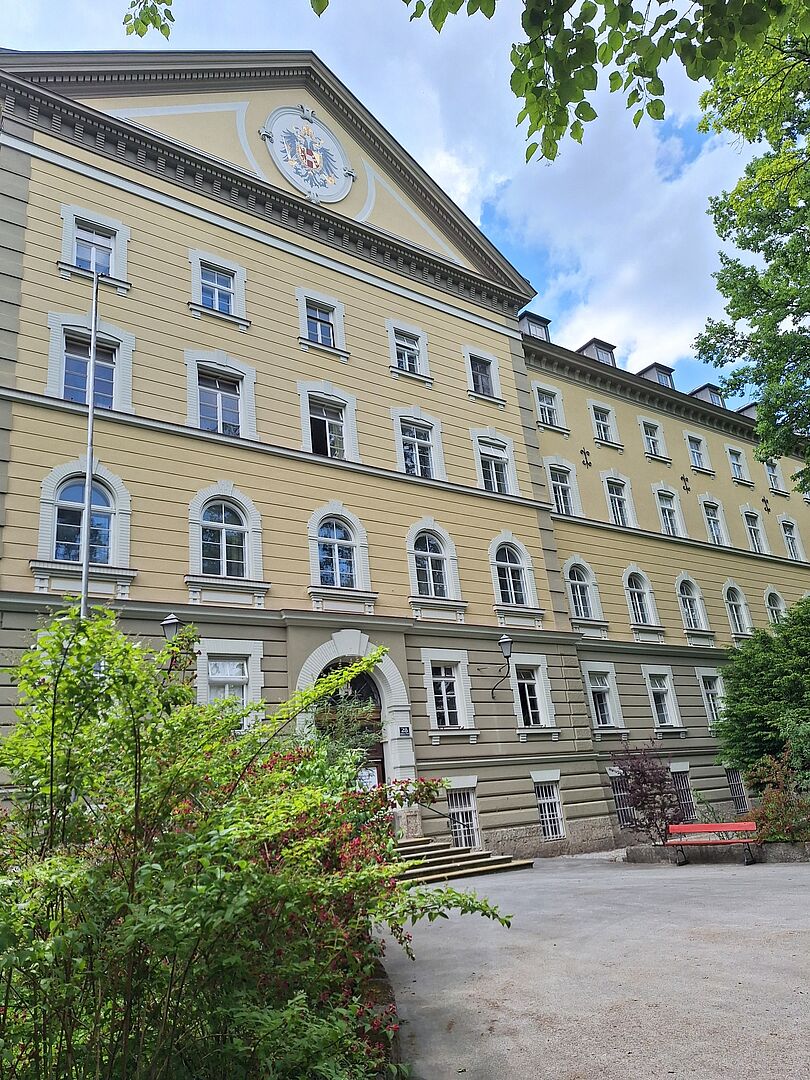 In den Räumlichkeiten des alten Seniorenwohnhauses entsteht ein kreativer Zwischennutzungsort mit Workspace und Förderprogramm.