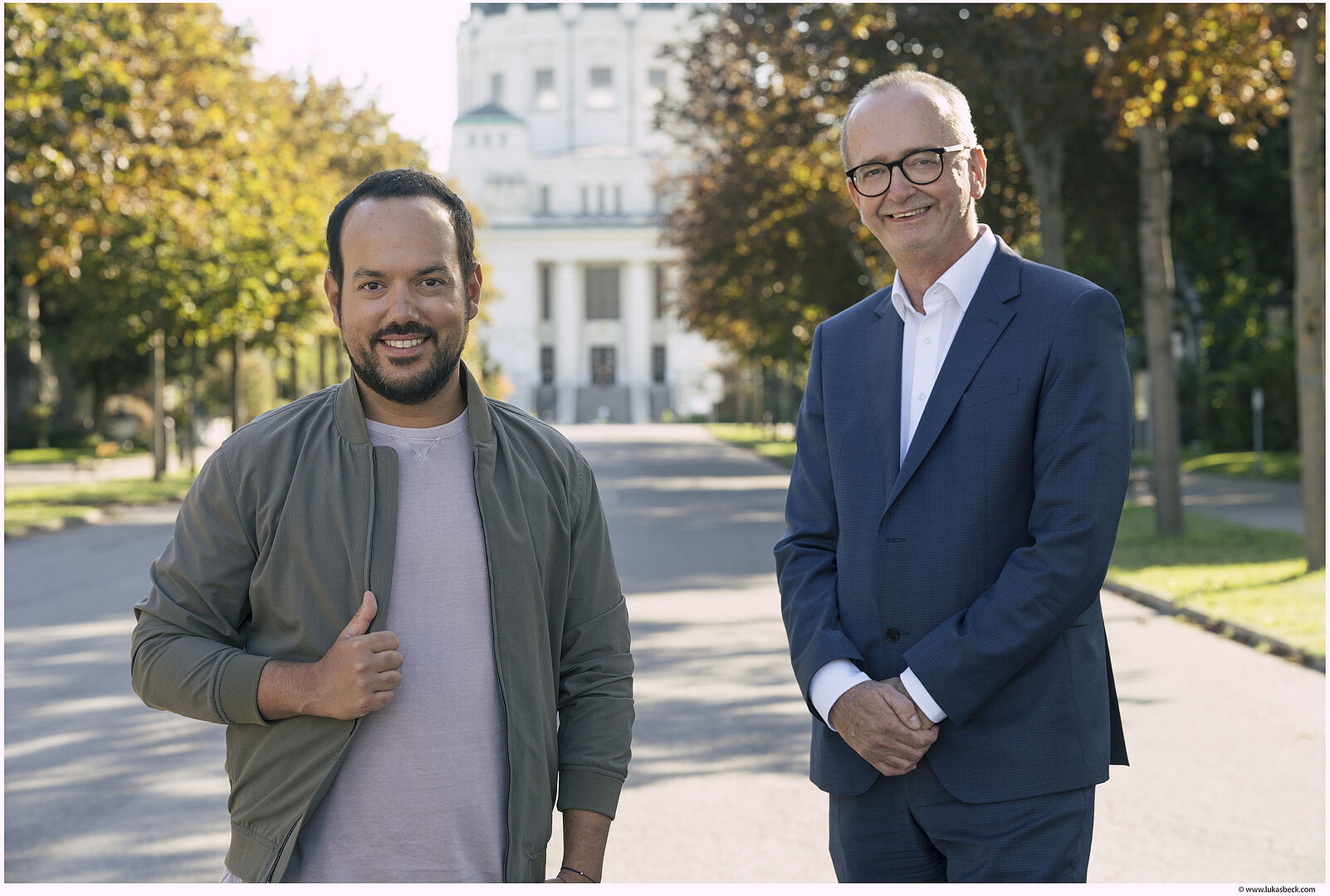 Patrick Budgen und Peter Holeczek (v.li.)