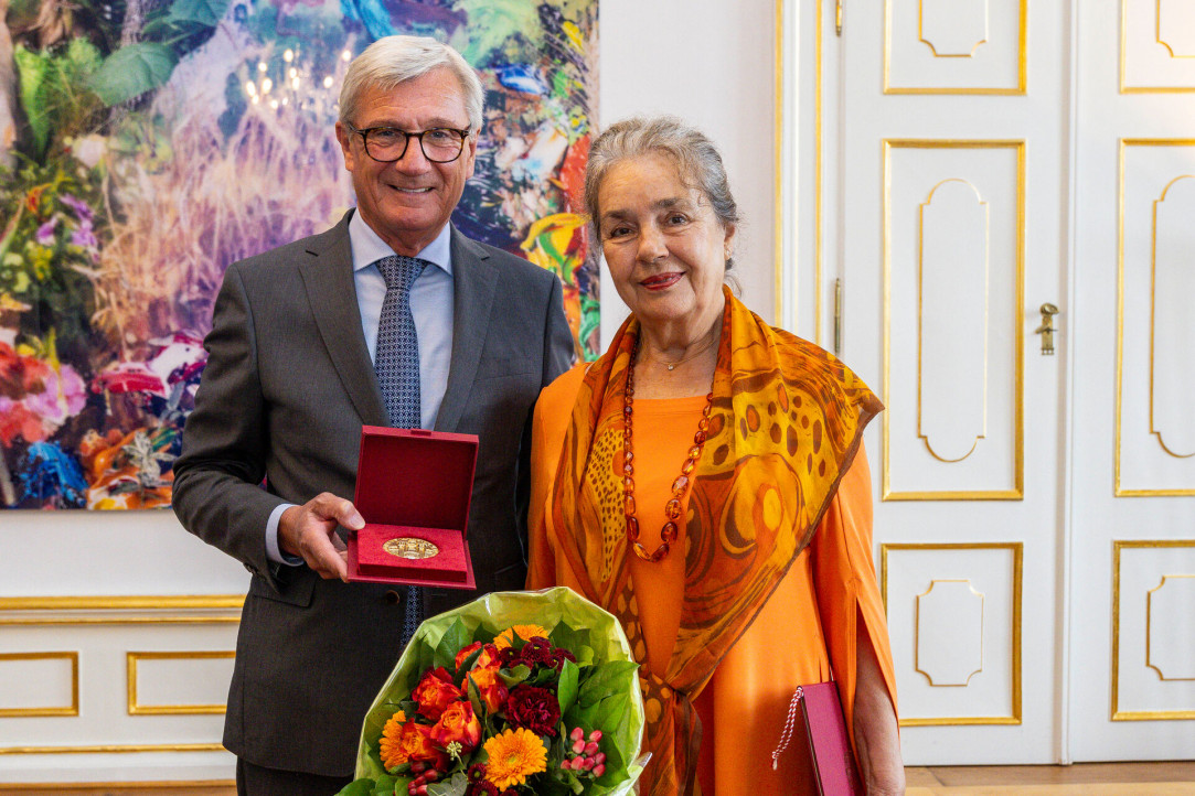Stadtsiegel in Gold für Margitta Bukovski-Müller