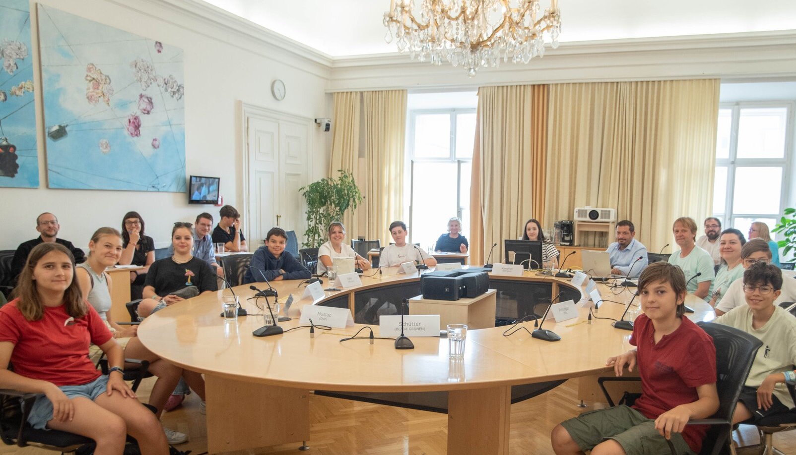 Kinderstadt-Delegation besuchte Sozialausschuss