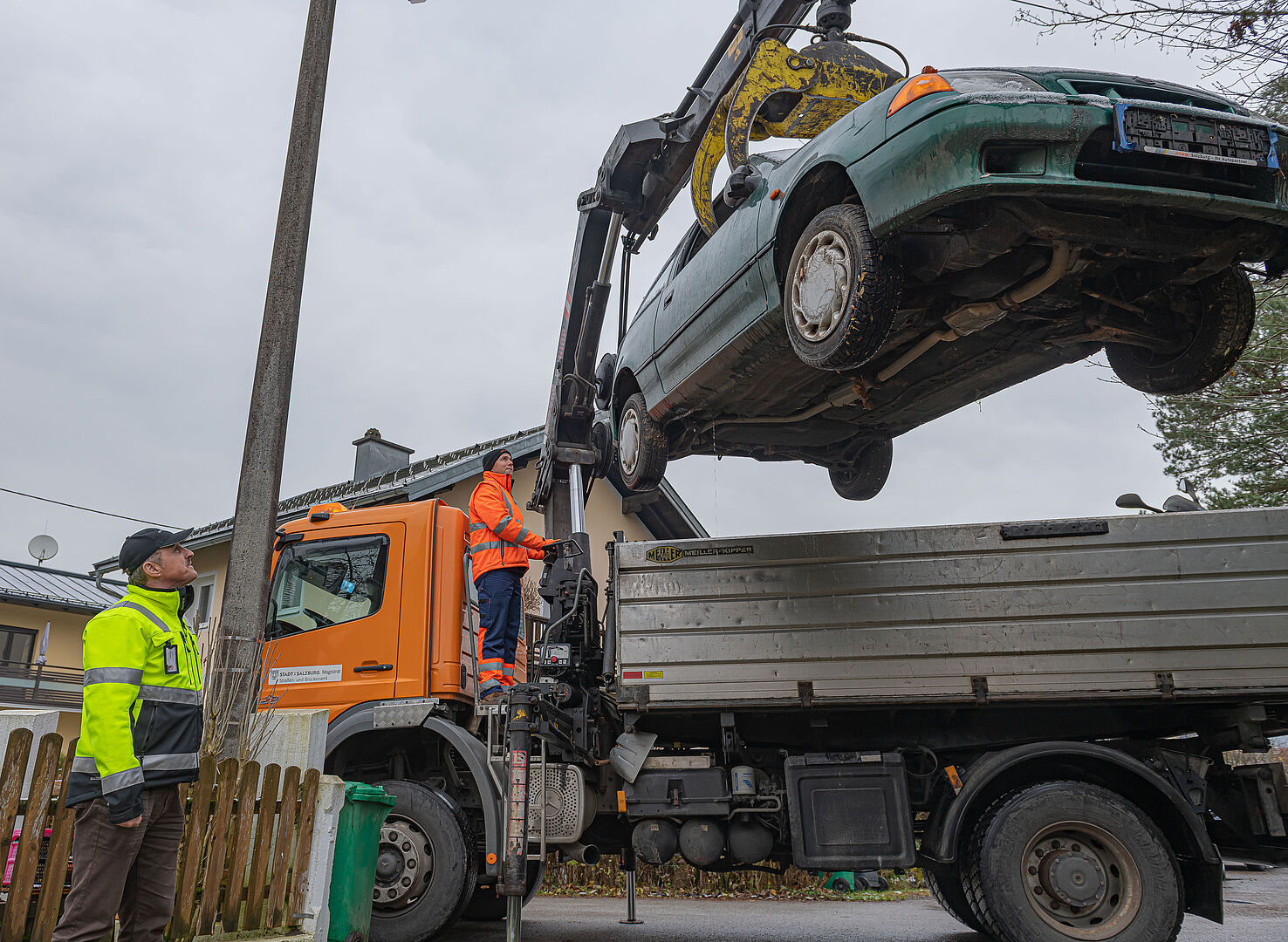 20 Fahrzeuge entfernte das Team des Ordnungsamts kostenlos aus dem Stadtgebiet