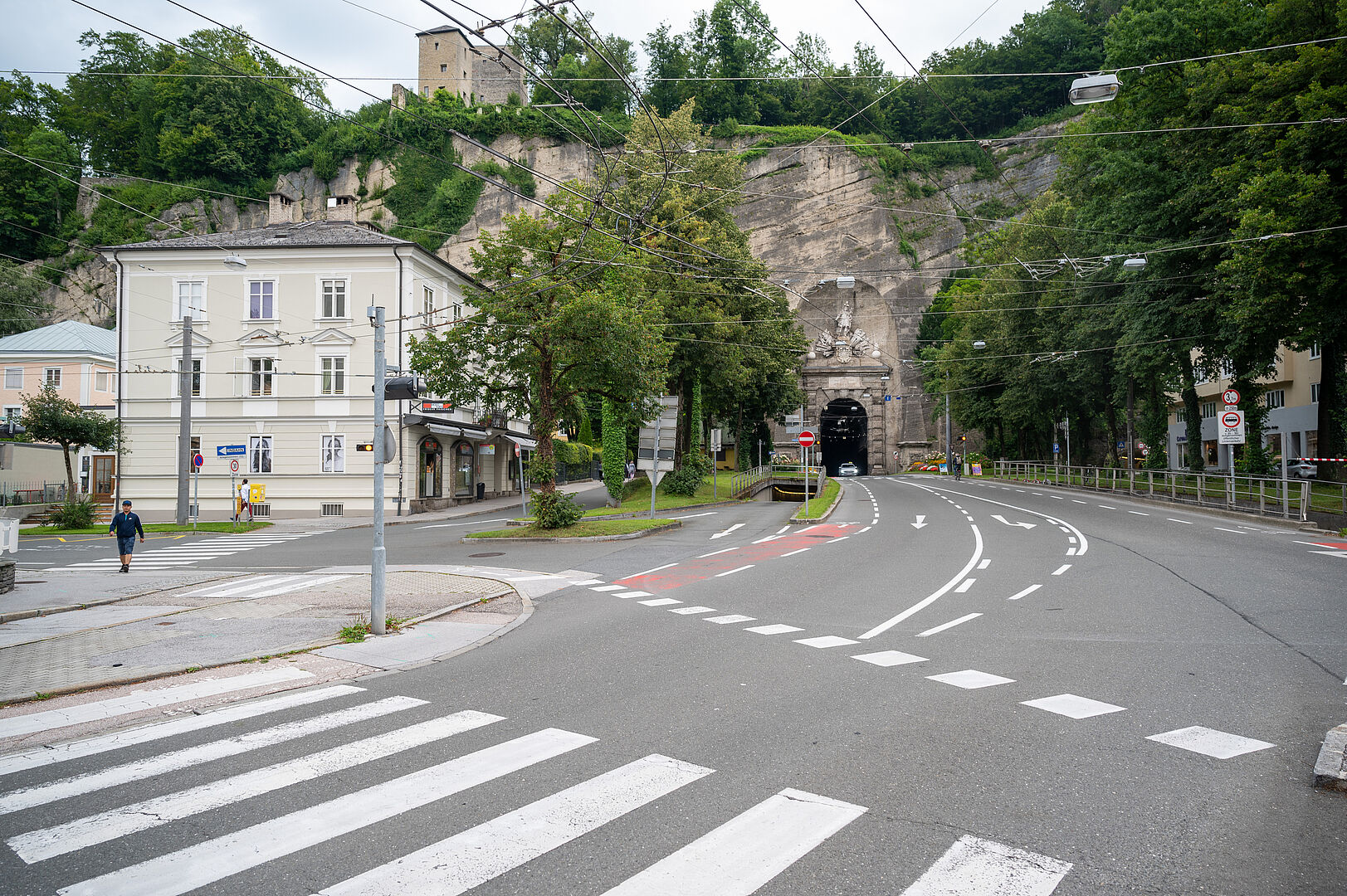 Einfahrt Neutor über Hildmannplatz