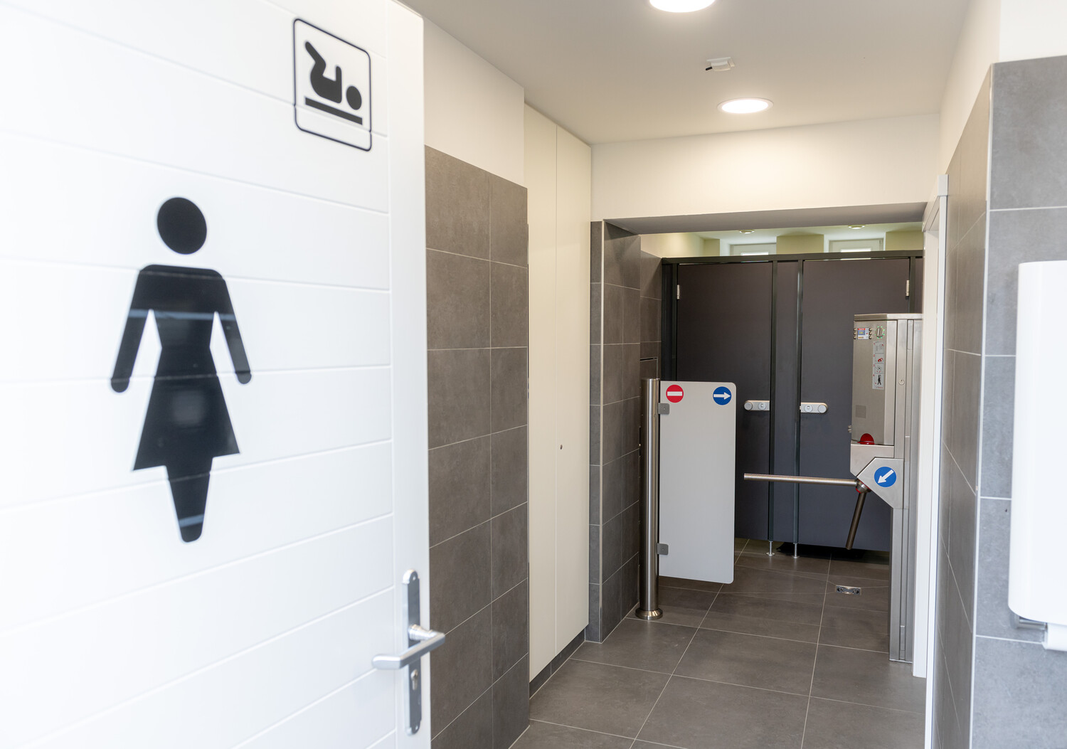 Einblick in die öffentliche WC-Anlage am Hanuschplatz