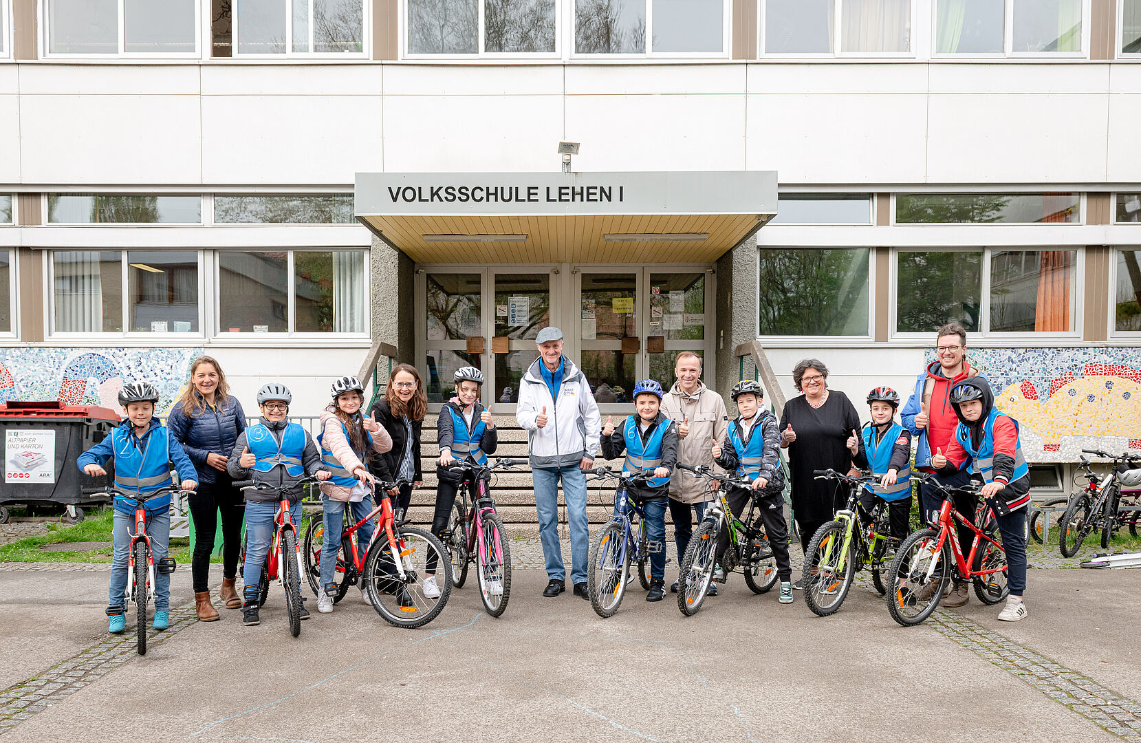 Die 4. Klasse der VS Lehen beim klima-mobil Radfahrkurs
