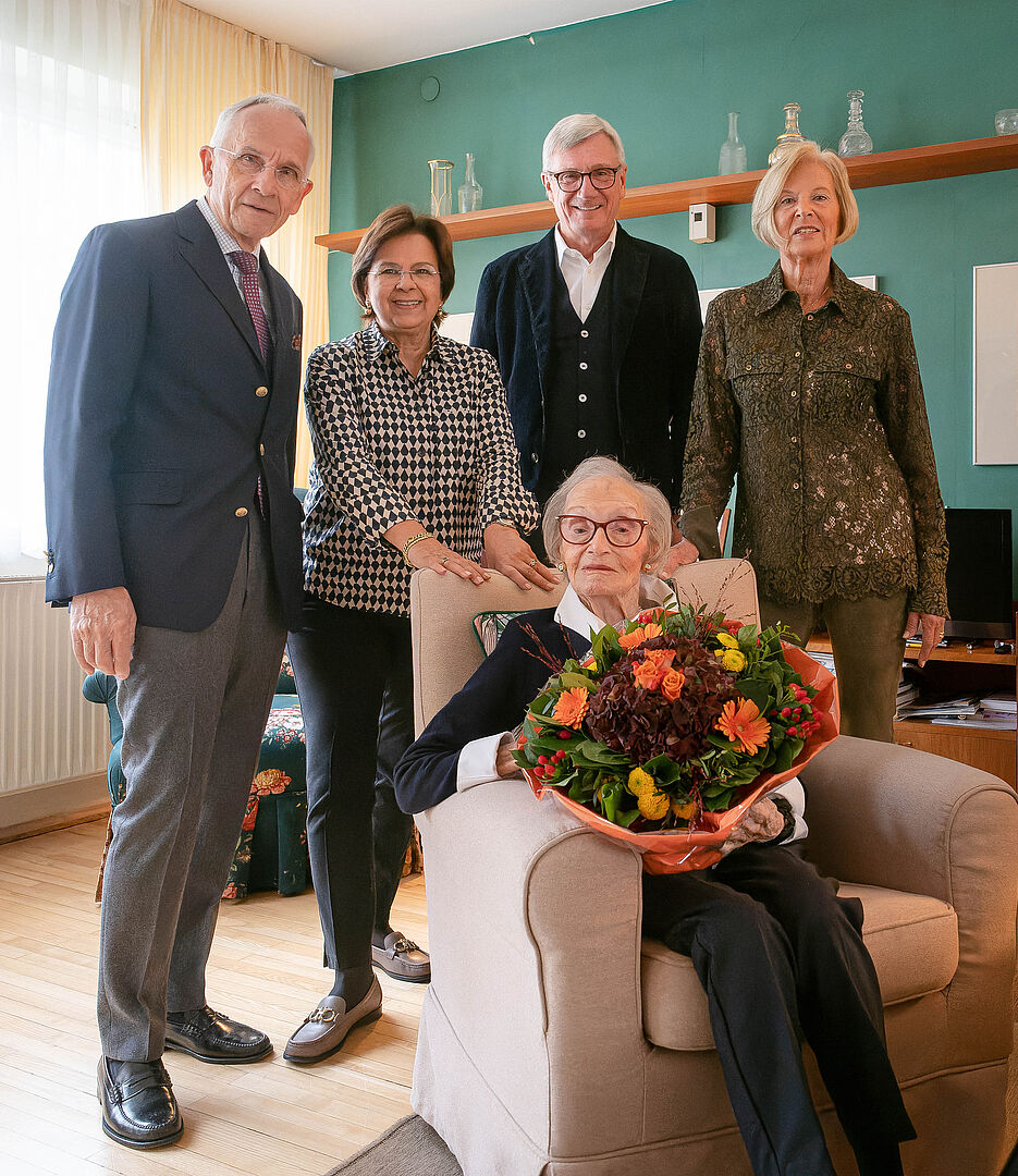 Gratulierten zum 101. Geburtstag: