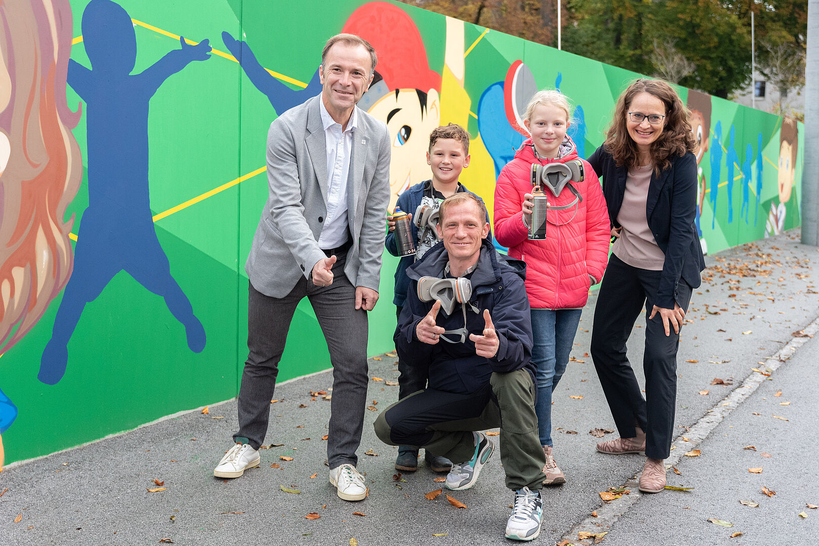 Freuen sich über das gelungene Kunstprojekt: