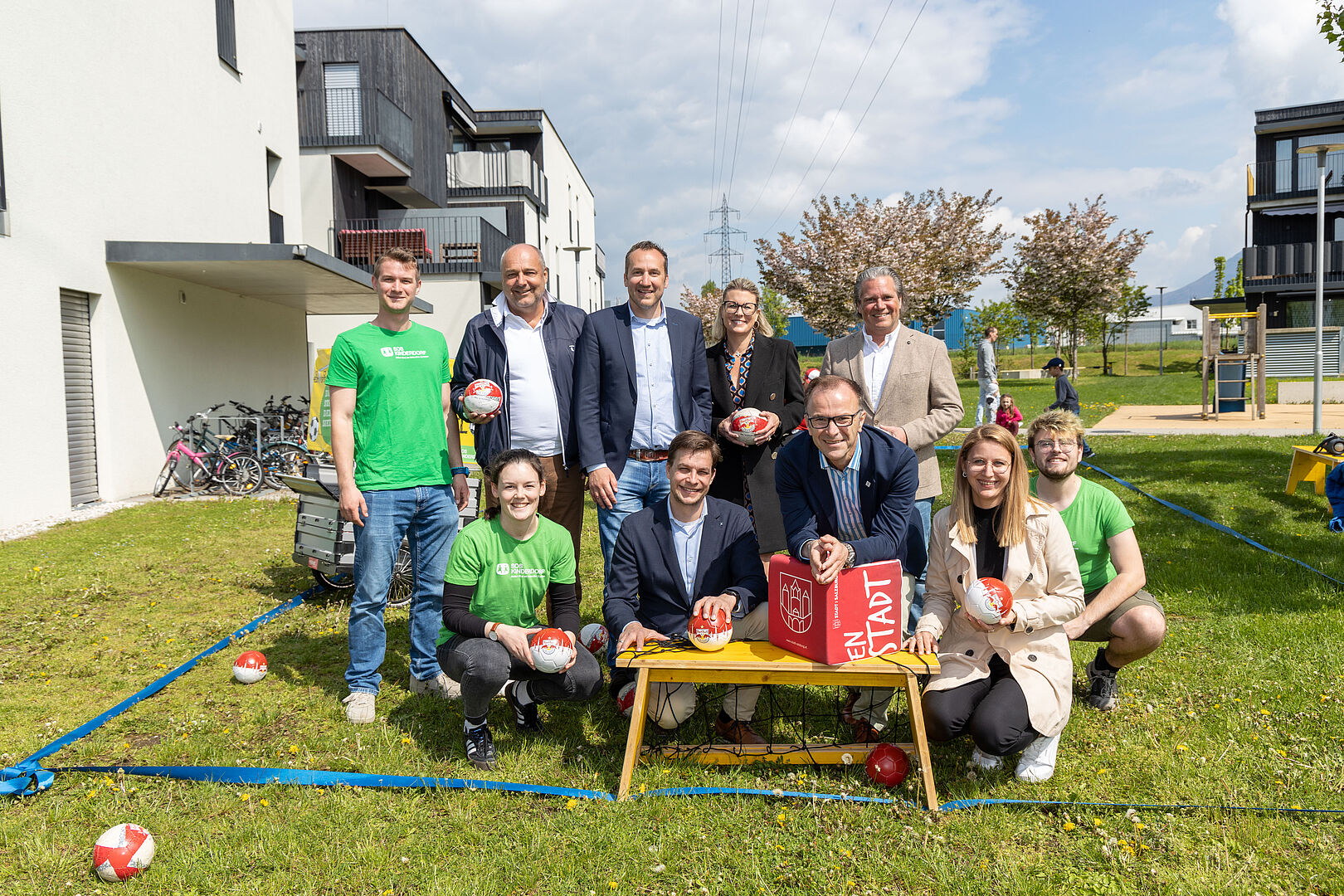 Gemeinsam für mehr Spiel und Spaß in Salzburgs Siedlungen: (hier in der Siedlung Saalachstraße/Rottweg)