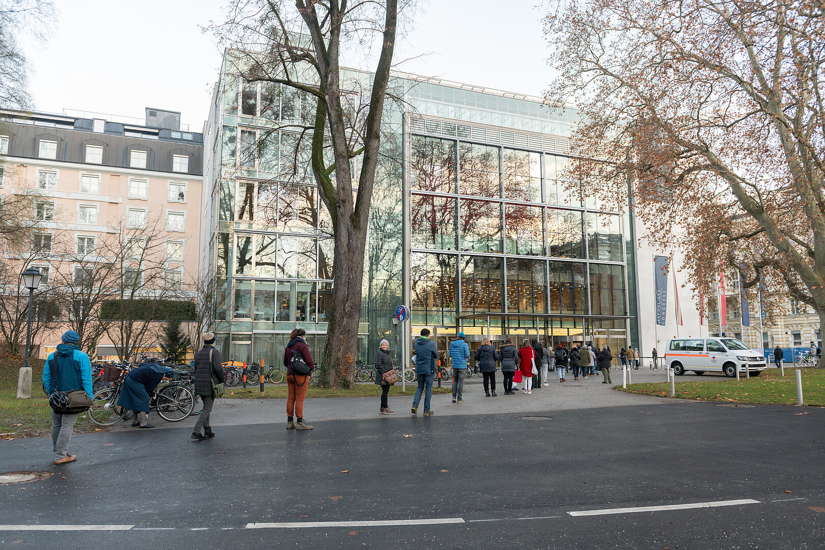 Das Kongresshaus in der Stadt Salzburg ist zentral erreichbar.