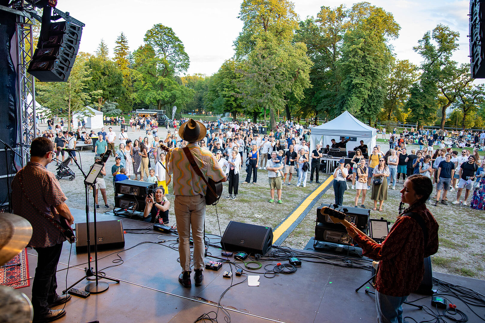 Über 2.000 gut gelaunte Besucher feierten an zwei Tagen im Volksgarten.